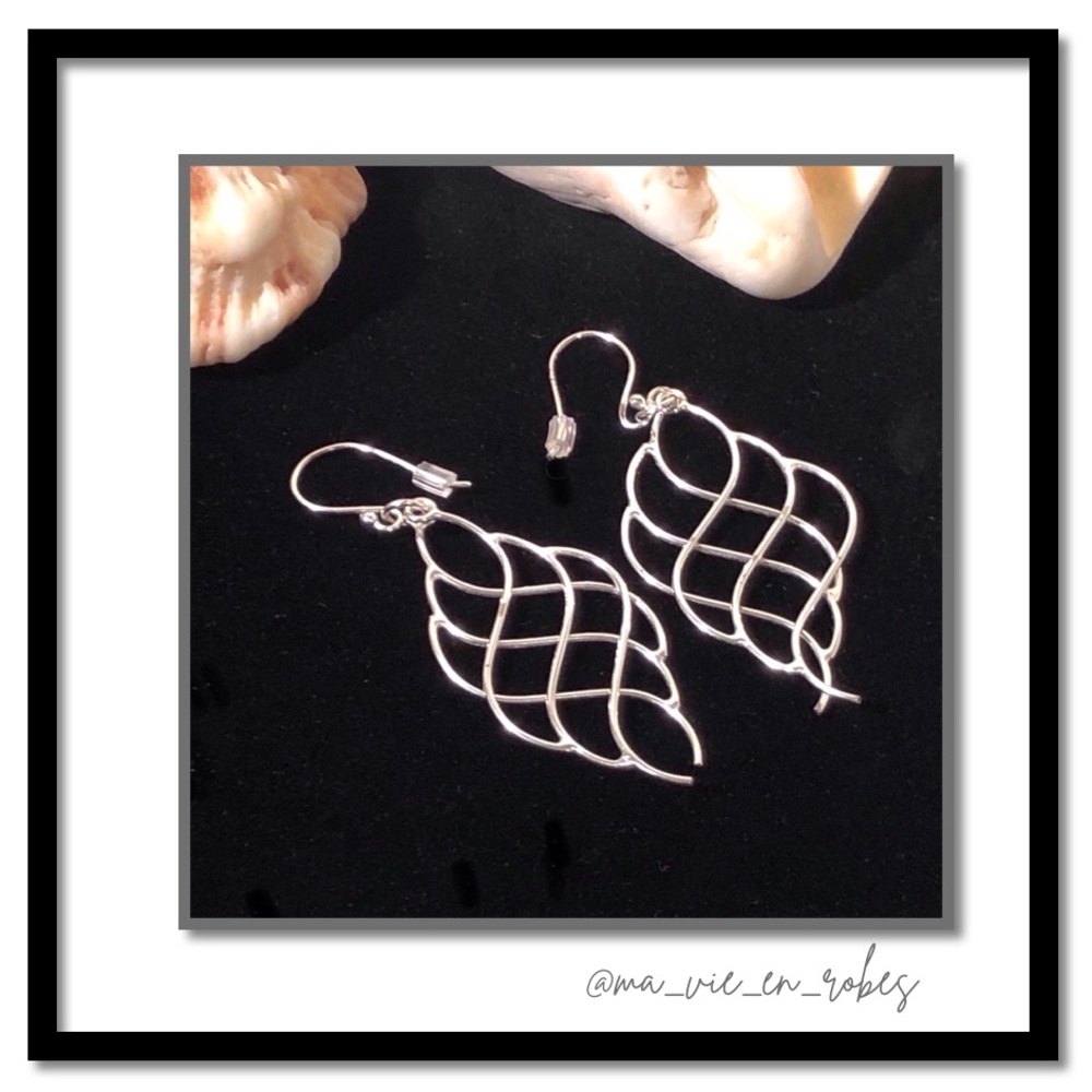 Sterling Silver Earrings, Bright Wings in Motion! - Picture 1 of 8